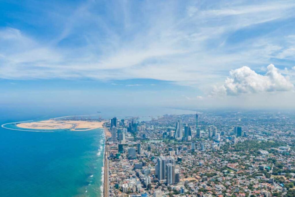 Vista aerea della città portuale di Colombo