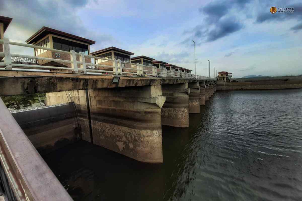 Barrage de Deduru Oya