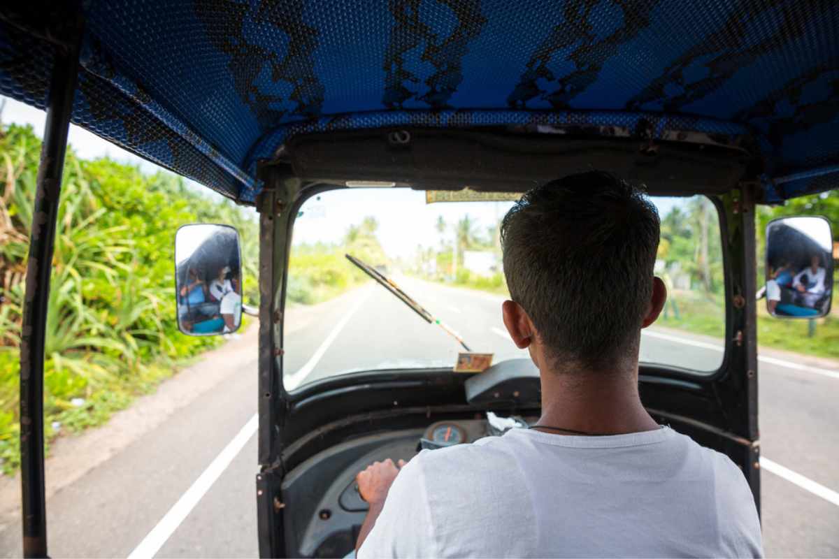 Kierowca tuk tuk na Sri Lance