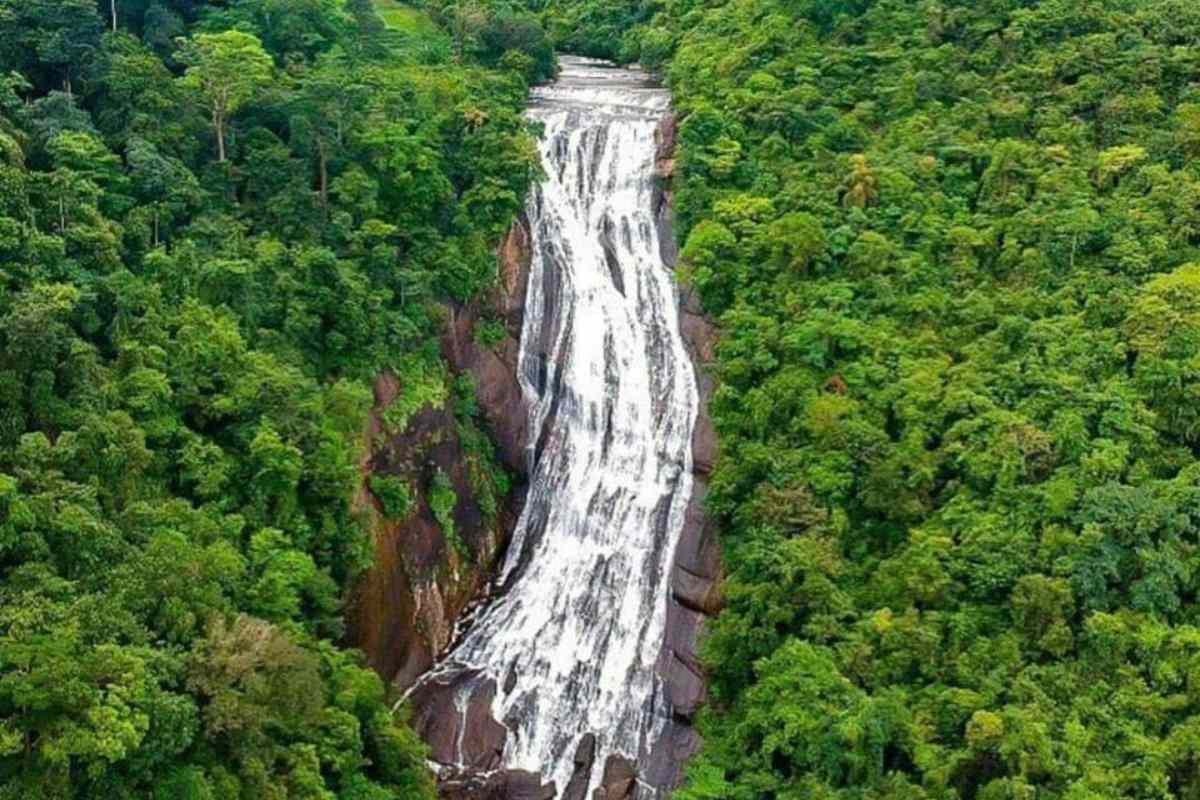 Kirindi Ella waterfalls