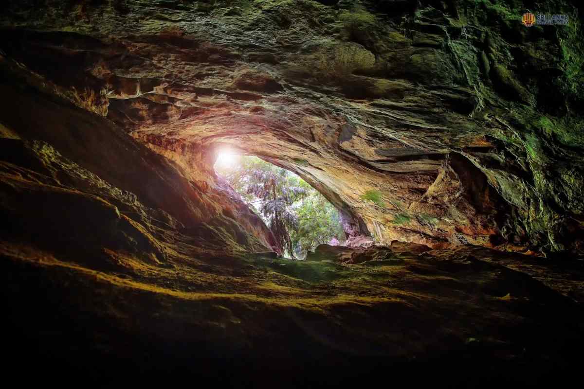 Grotta Ravana - Ella